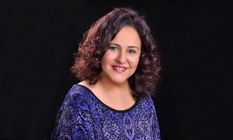 حبس الإعلامية المصرية هالة فهمي بسبب منشورات عن سد النهضة والتمويل الإماراتي هالة فهمي