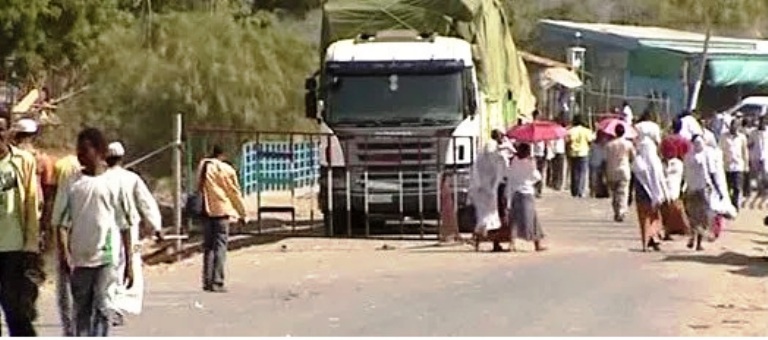 مقتل مزارع سوداني على يد مسلحين إثيوبيين يفجر إحتجاجات بالحدود معبر القلابات