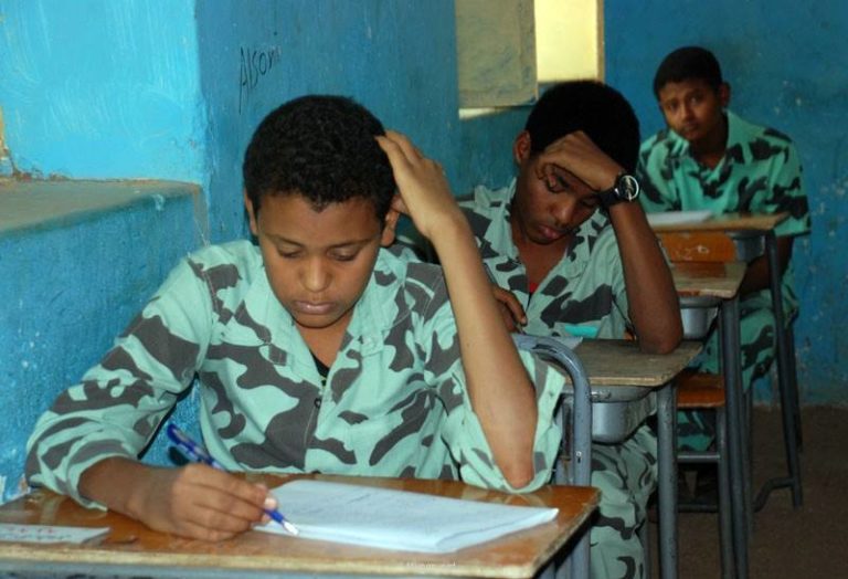 محاكمة أستاذ (حل) ورقة امتحان لطالب موعد امتحانات الشهادة السودانية 2020 768x524 1