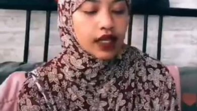 بالفيديو..شاهد الفتاة المثيرة للجدل (زارا بت لندن) تخرج في لايف و هي تتلو القرآن بالحجاب الكامل زارا بت لندن