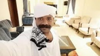 بالفيديو: نجم “تك توك” فايز الطليح يعلن رفضه التام والقاطع لخضوع النساء السودانيات لعمليات الولادة عند الأطباء ” لانشكك في أخلاقيات الدكتور لكن في الدين لايجوز” فايز الطليح 640x470 1