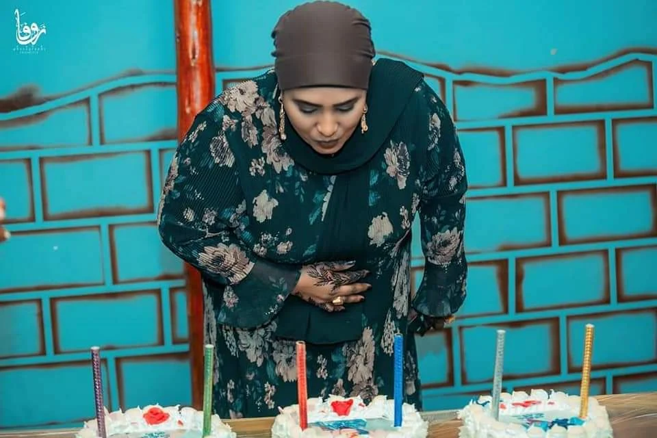 بالصور..شاهد داليا الياس تثير الجدل و تحتفل بعيد ميلادها ال (37) داليا الياس