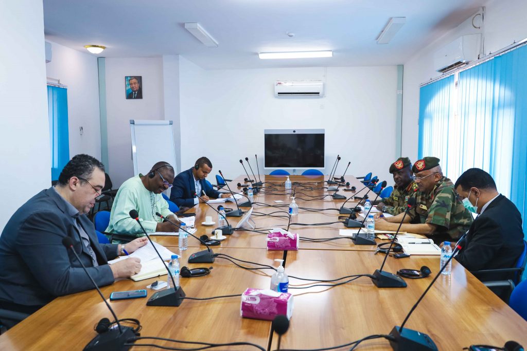 السودان .. الآلية الثلاثية تلتقي المكون العسكري ٢٠٢٢٠٦٢٣ ١٥٤٢١٥ 1024x683 1