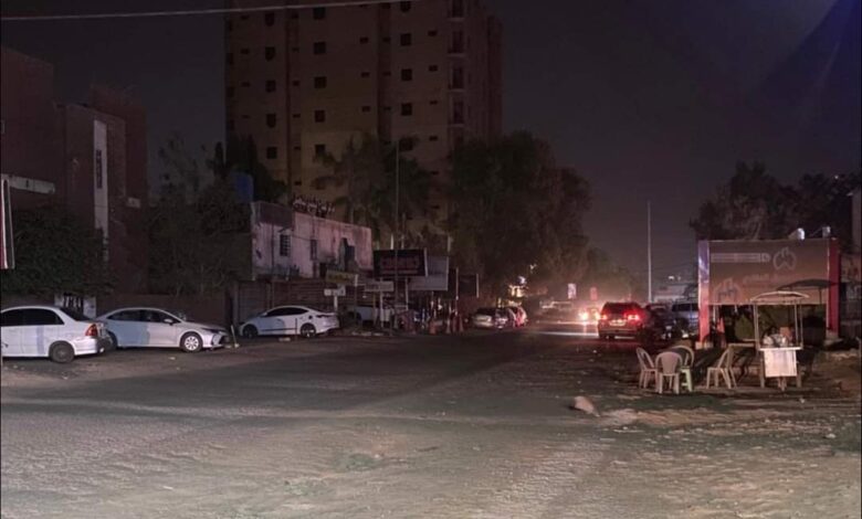 ظلام دامس عاشته العاصمة و ولايات السودان ليلة أمس و رواد مواقع التواصل يتفاعلون بالصور FB IMG 1654142269196 780x470 1