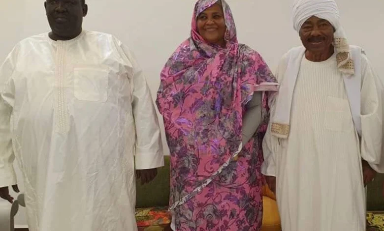 المستشار الأمني لرئيس جنوب السودان يزور مريم الصادق المهدي بمنزلها لتأكيد وحدة البلدين مريم الصادق قلواك
