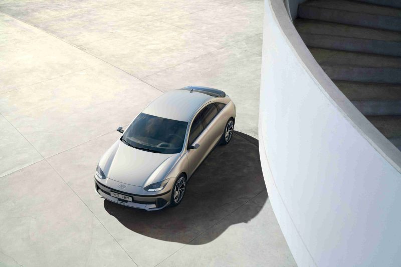 «هيونداي» تطلق «أيونك 6» الكهربائية بالكامل 01 IONIQ 6 KV Exterior PR 50 scaled 1