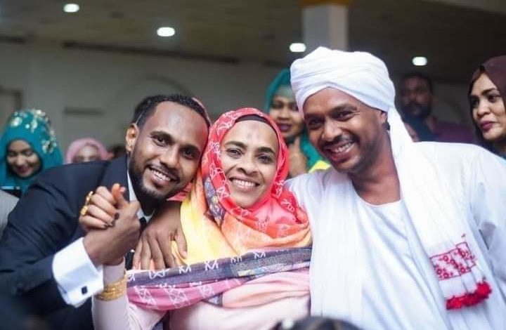 بكلمات مؤثرة .. شقيقة فقيد القوات المسلحة (الرائد أيمن) تنعي شقيقها الذي استشهد غرقاً بعد أن ودع زملاءه FB IMG 1659253893879