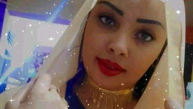 شاهد بالفيديو.. حسناء السوشيال ميديا أمنية شهلي تعود لإثارة الجدل بوصلة رقص مثيرة داخل منزلها على أنغام (شهرين معاي شهرين هناك انا زول ملك ما زول إيجار) منوية شهلي
