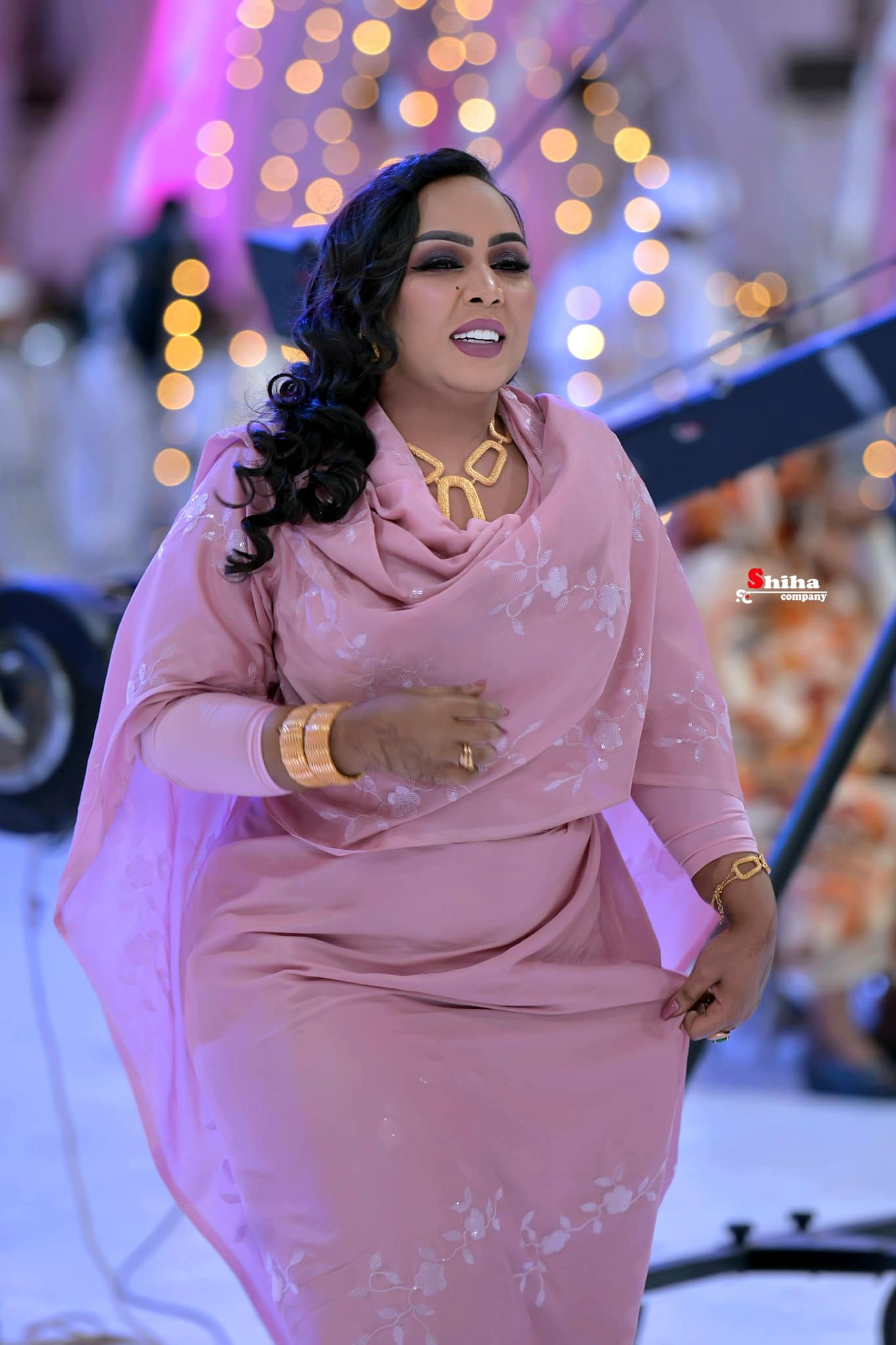 هدى بمبي4
