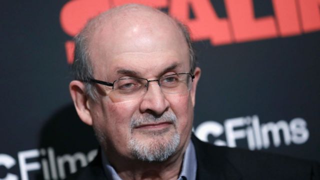 هاجم الإسلام و رسوله وتخفى عشر سنوات في بريطانيا بإسم " جوزيف أنطون " ... سلمان رشدي الكاتب الذي رافقته الشرطة في الحمامات 126305722 gettyimages 929489040