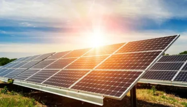 تركيب أنظمة الطاقة الشمسية بعدد من المجمعات السكنية للطلاب 143 170724 uae solar energy story blue oil bet clean energy 700x400