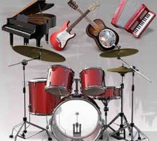 آلات موسيقية