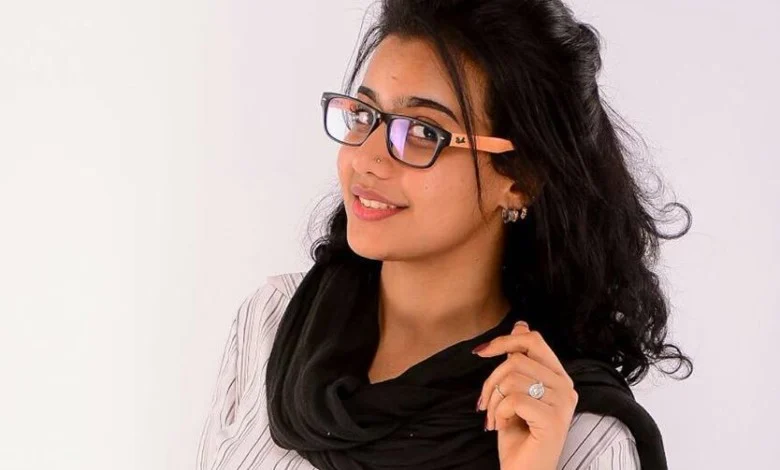 شاهد بالفيديو.. حسناء الإعلام السوداني “لوشي” تعود للظهور على السوشيال ميديا بأغنية إنصاف مدني وبفستان كشف “ساقيها” والجمهور يتغزل: (الواحد يدرس شنو عشان يعرس لوشي دي؟) لوشي المبارك 780x470 1