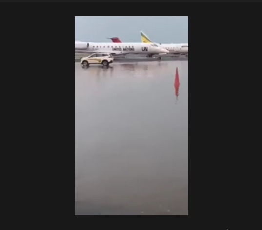 Screenshot 2022 09 04 at 13 26 37 غرق مطار الخرطوم فى السودان بسبب الامطار