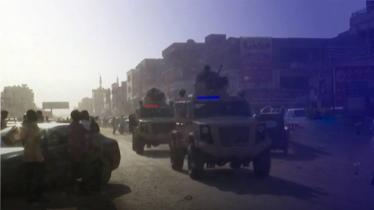 عاجل .. في محاولة لتصدير الإرهاب.. أبو حذيفة السوداني يدعو القاعدة للجهاد في السودان وخوض معركة مفتوحة مدرعات الجيش جبرة الخرطوم الارهاب ارهاب 768x432 1