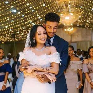 بالصور .. سودانية تنال لقب اجمل عروس في العالم FB IMG 1664884652402