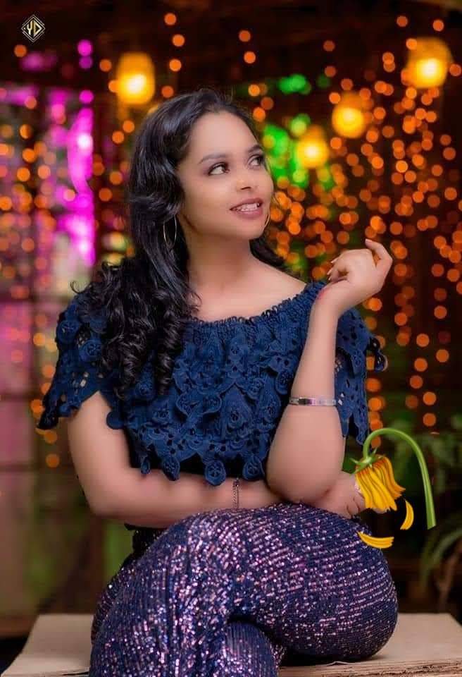 شاهد بالصور: نجمة مسلسل ” زوجان ولكن” عفراء الحاج تخطف الأضواء باطلالتها الساحرة FB IMG 1666852765119