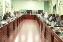 موظفو السودان يسابقون الأزمات للعودة إلى مكاتبهم مجلس الوزراء السوداني