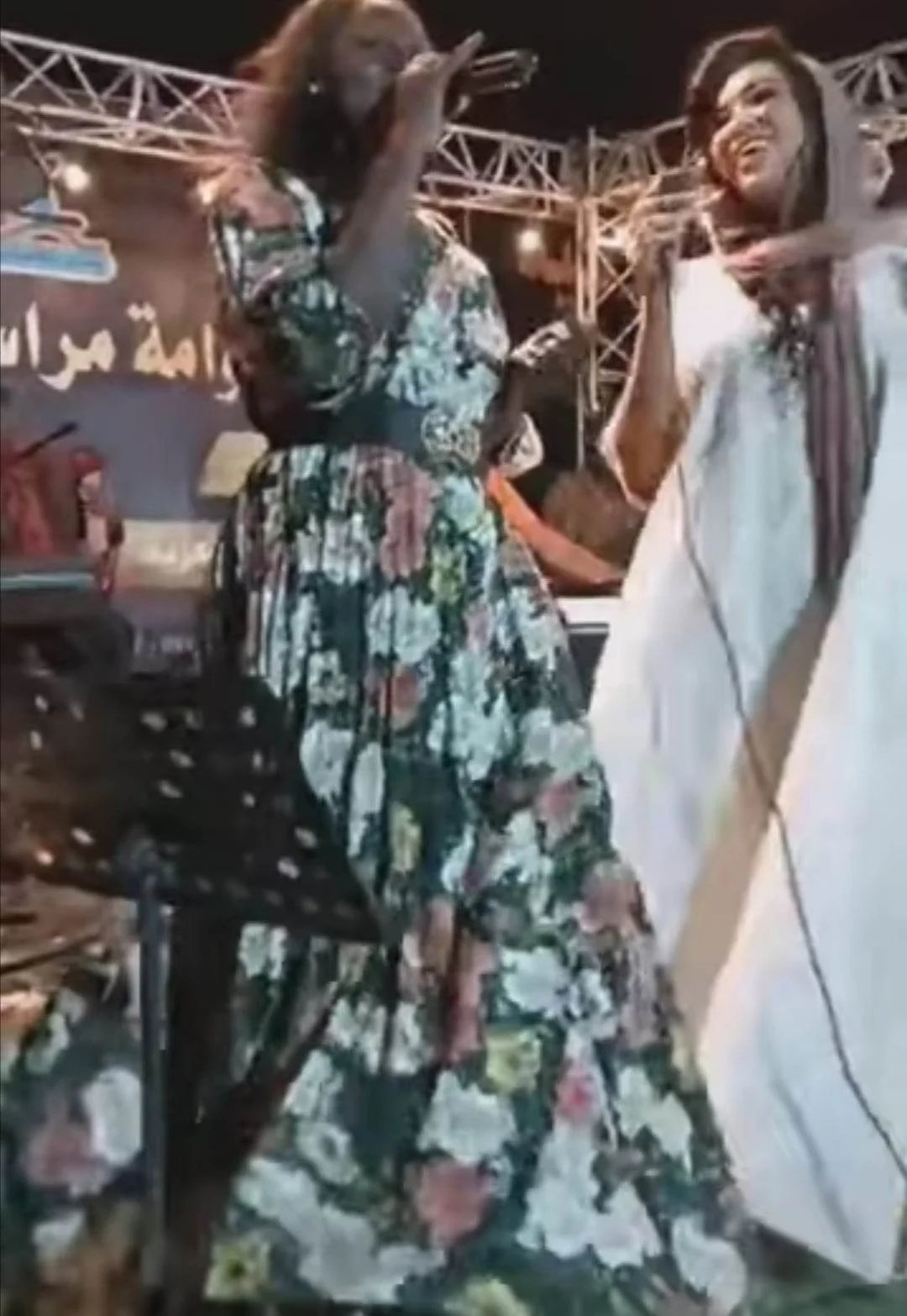 شاهد بالصورة والفيديو.. فنانة جنوبية تدهش المطربة ملاذ غازي وتبهر الجمهور بترديدها للأغنية الرائعة (آخر المطاف) بصوت طروب 317526839 9089955667696647 643770830174128413 n jpg