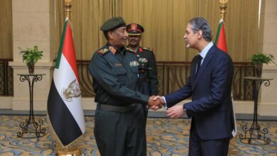 البرهان السفير المصري - مقال للكاتبة السودانية صباح محمد الحسن حول المبادرة المصرية: مصر آتو البيوت من أبوابها!!