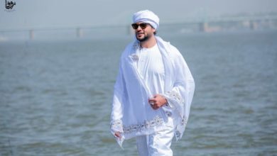 الفنان السوري سامو زين بالجلابية السودانية