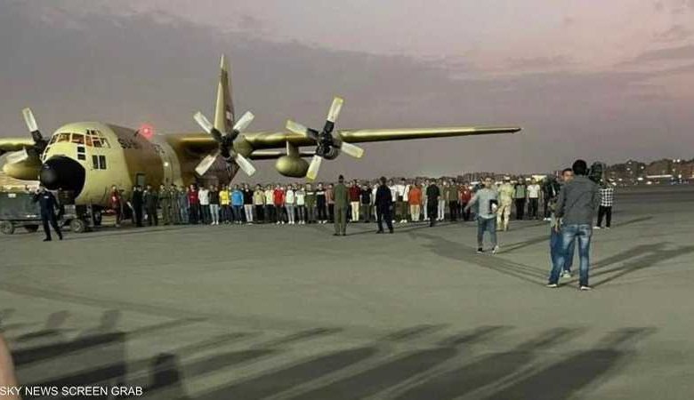 طائرة نقل الجنود المصريين