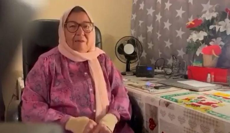 "سامحوني أنا تطاولت بجهل".. شاهد.. مذيعة مصرية شهيرة تعود للإسلام بعدما اعتنقت المسيحية لأكثر من 30 عاما تنزيل 16 1