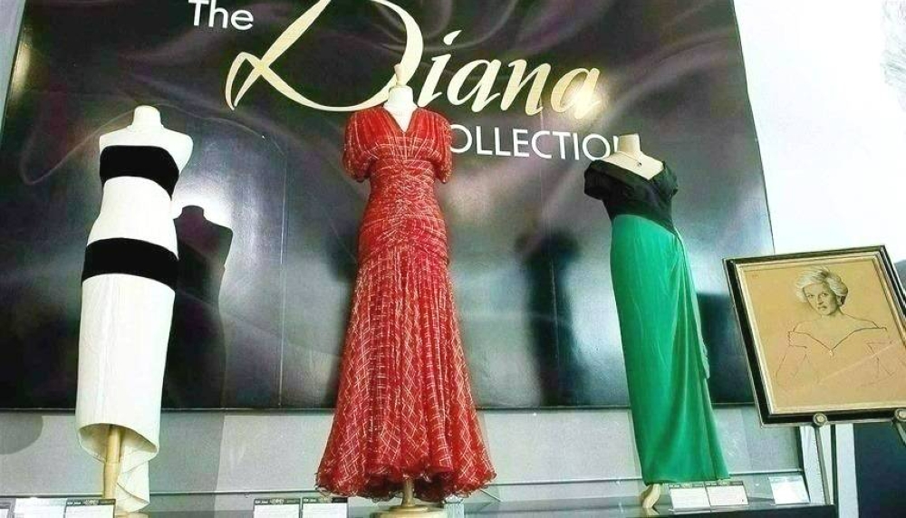 فساتين «ديانا» للبيع بمزاد علني بـ 1.62 مليون دولار 2154181