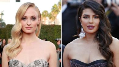 173 004345 sophie turner priyanka chopra 700x400