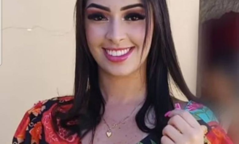 "مزحة الموت".. شاهد: فتاة حسناء تصور صديقها وهو يطلق النار عليها ويقتلها تنزيل 79