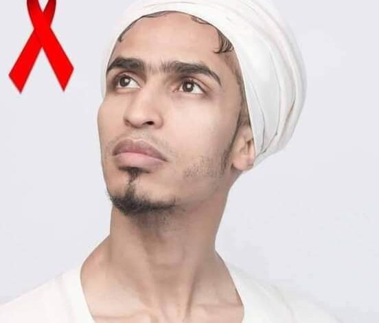 شاهد بالفيديو.. “المثلي” السوداني أحمد عمر يشعل ثورة من الغضب على مواقع التواصل بعد ظهوره وهو يقدم وصلة رقص فاضحة على أنغام (اما نعيمة نعمين) احمد عمر 552x470 1