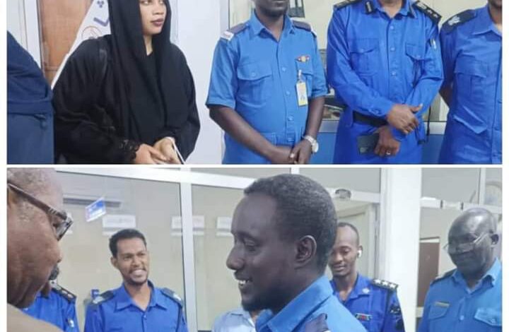 امانة ونزاهة شرطي بادارة جوازات مطار بورتسودان تعيد مجوهرات وعملات اجنبية لصاحبتها FB IMG 1710051579386