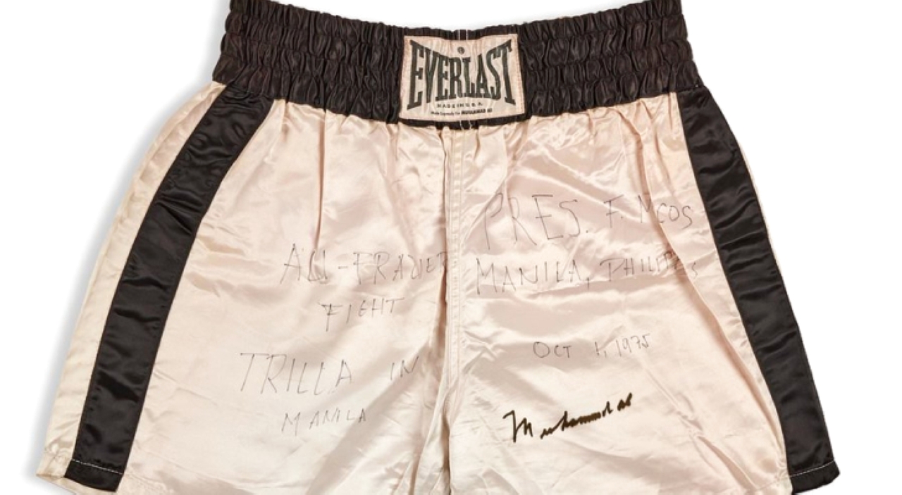 قطعة ملابس رياضية لمحمد علي كلاي بملايين الدولارات image 38