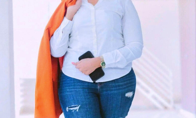 شاهد بالفيديو.. حسناء الإعلام السوداني فاطمة كباشي تستعرض جمالها بإطلالة تدعم فيها الجيش بأغنية الفنانة ميادة قمر الدين الجديدة فاطمة كباشي بنطلون - شاهد بالفيديو.. حسناء الإعلام السوداني فاطمة كباشي تستعرض جمالها بإطلالة تدعم فيها الجيش بأغنية الفنانة ميادة قمر الدين الجديدة