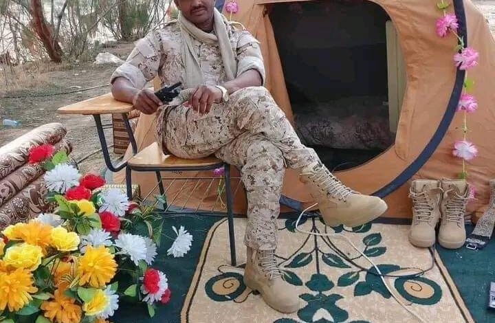 شاهد بالفيديو.. قبل أيام قليلة من مقتله.. “البيشي” يسخر من التوم هجو ويطالبه بالحضور لأخذ “كريمات” البشرة التي قام بتجهيزها له وساخرون: (يا حليلك ناس هجو ودوك السماء ذات البروج) 448960034 1022261159470799 3466091230462515628 n - شاهد بالفيديو.. قبل أيام قليلة من مقتله.. “البيشي” يسخر من التوم هجو ويطالبه بالحضور لأخذ “كريمات” البشرة التي قام بتجهيزها له وساخرون: (يا حليلك ناس هجو ودوك السماء ذات البروج)