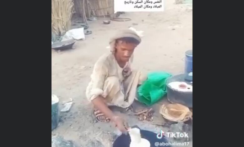 شاهد بالصورة والفيديو.. ظهر وهو يصنع “القراصة” ويتحدث الفرنسية بطلاقة.. شاب سوداني متخرج من أفضل الكليات بتقدير ممتاز لم يجد وظيفة وأجبرته الظروف على عمل متواضع في الخلاء IMG 20240610 235007 - شاهد بالصورة والفيديو.. ظهر وهو يصنع “القراصة” ويتحدث الفرنسية بطلاقة.. شاب سوداني متخرج من أفضل الكليات بتقدير ممتاز لم يجد وظيفة وأجبرته الظروف على عمل متواضع في الخلاء