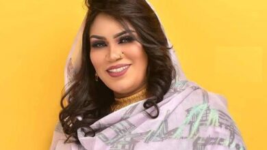 images 13 - شاهد بالفيديو.. الفنانة ميادة قمر الدين تحكي قصة “الحكامة” التي خلعت ملابسها الداخلية وعلقتها داخل متحرك للدعم السريع وإنصاف مدني تقاطعها: (قولي قلعت لباسها عادي ما فيها حاجة)
