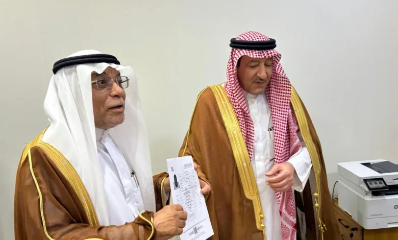 فضيحة دولية ..سعوديون ضحية لـ"أزمة الفاشر" ..وكالات سفر تستولي على (تأشيرات) بالمجان وتبيعها بالسودان..! تاشيرة دخول