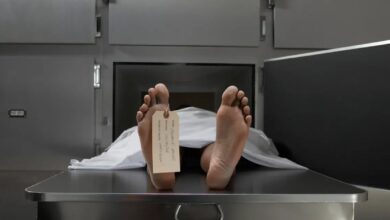 مشرحة - فتاة مجهولة ببلوزة حمراء وشاب من الجالية السودانية: تفاصيل جديدة عن ضحايا حادث الجيزة المروع