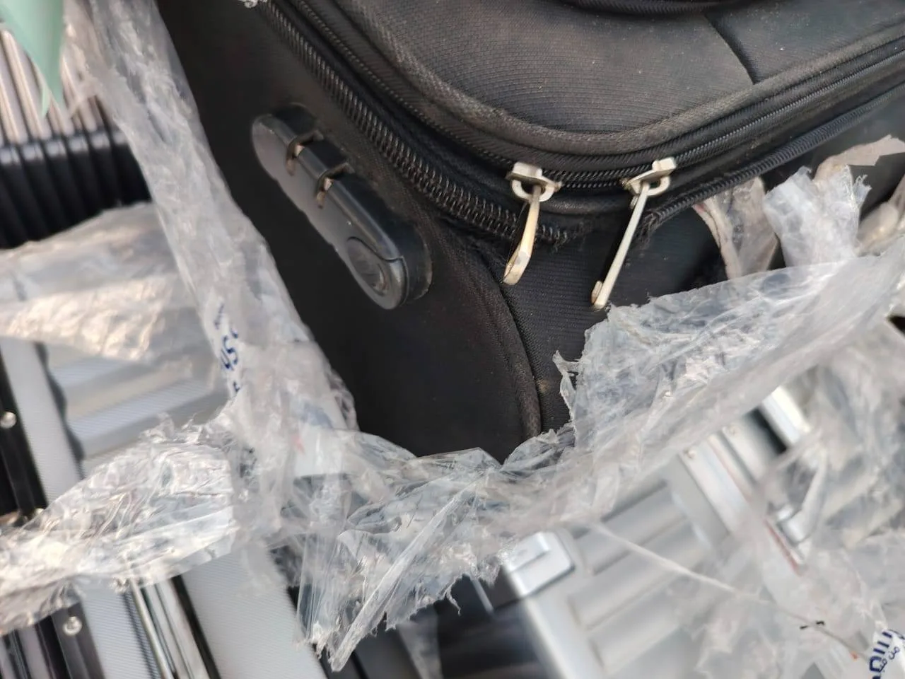 سرقة حقائب 3