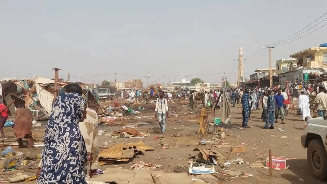 حملة تاريخية لإزالة المخالفات بسوق 6 الحاج يوسف سوق 6