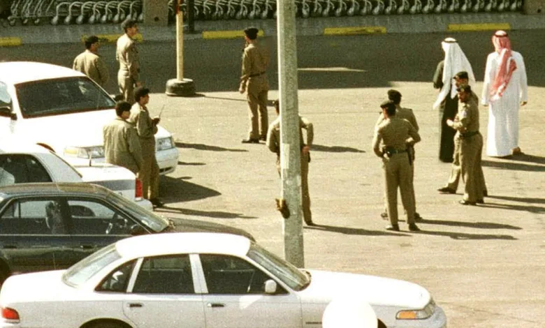 القبض على ثلاثة وافدين بينهم امرأتان في المدينة المنورة بتهمة الدعارة الشرطة السعودية