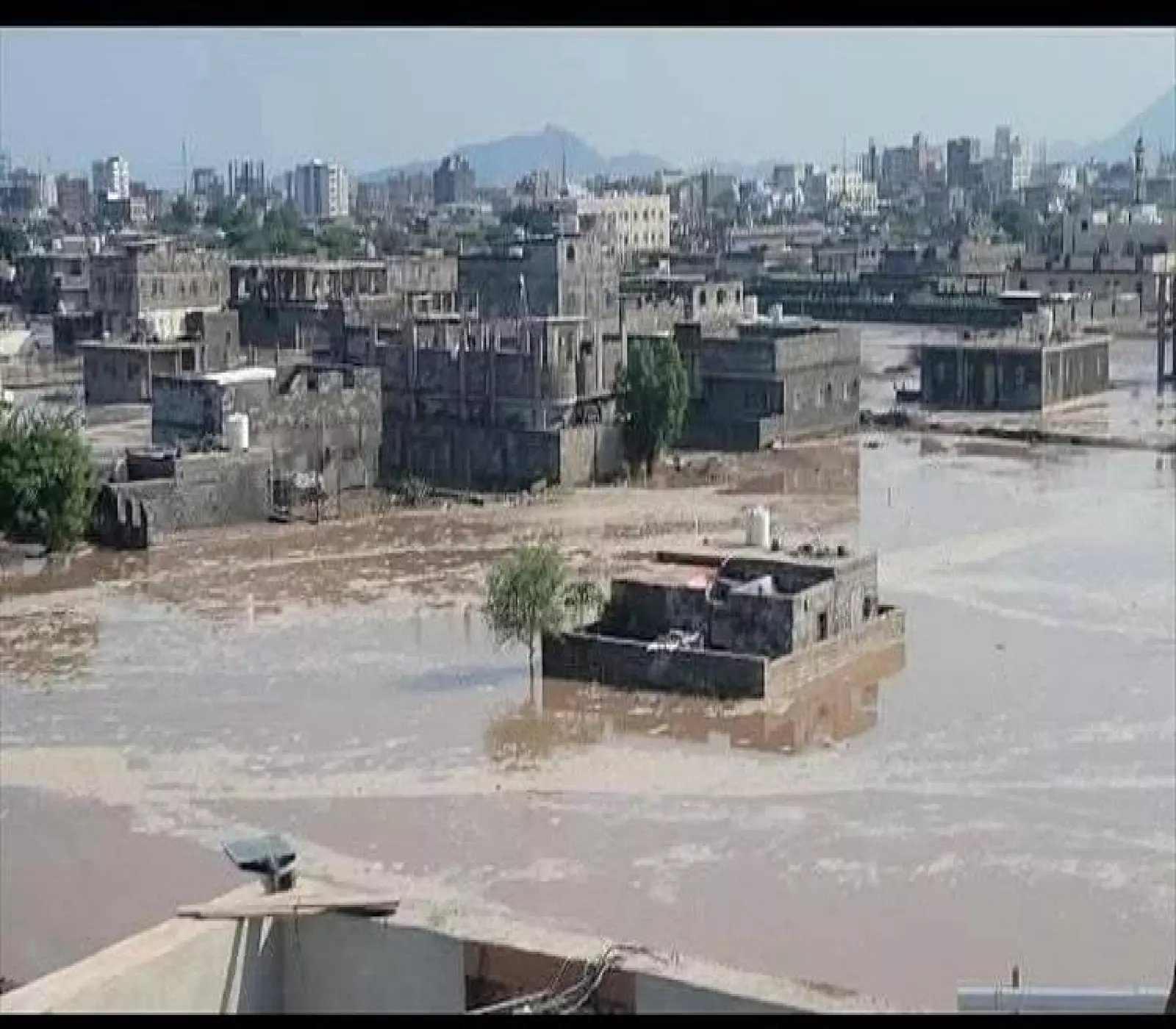 كارثة السيول في عدن