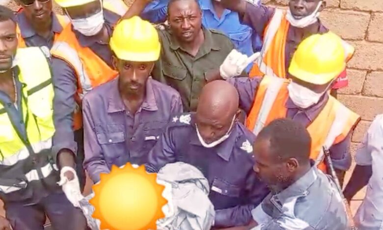 حادثة تهز السودان ..انقاذ طفل من بئر مرحاض في الخرطوم انقاذ طفل - حادثة تهز السودان ..انقاذ طفل من بئر مرحاض في الخرطوم