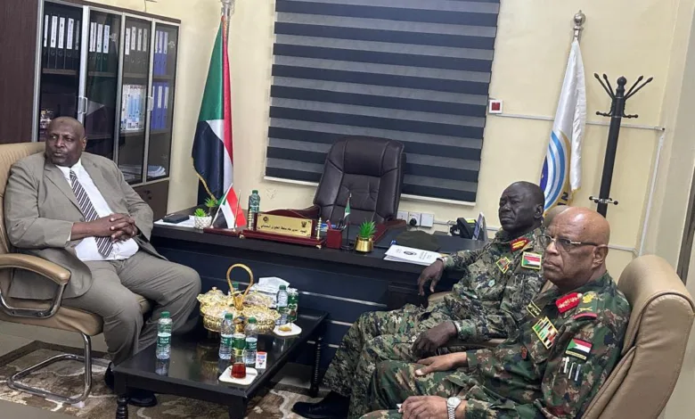 استعدادات مكثفة لإعادة تشغيل مطار الخرطوم .. وزير الدفاع يزور سلطة الطيران المدني سلطة الطيران المدني 1