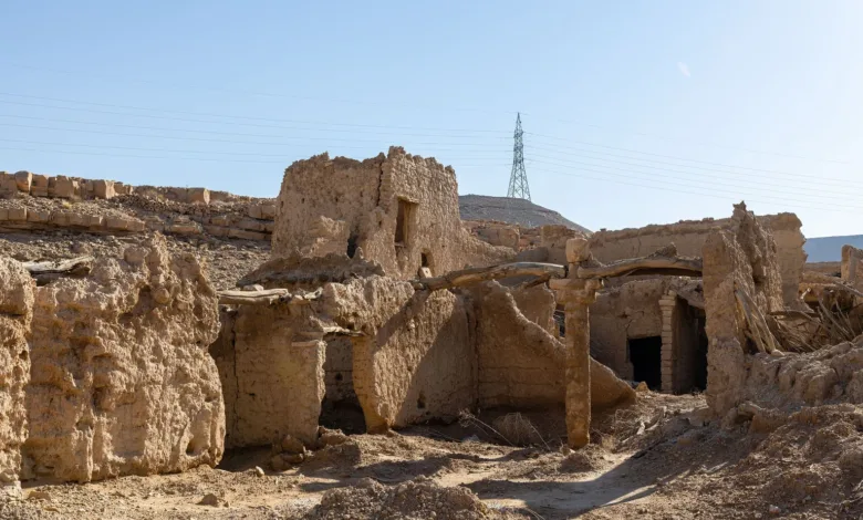 قرية القرينة