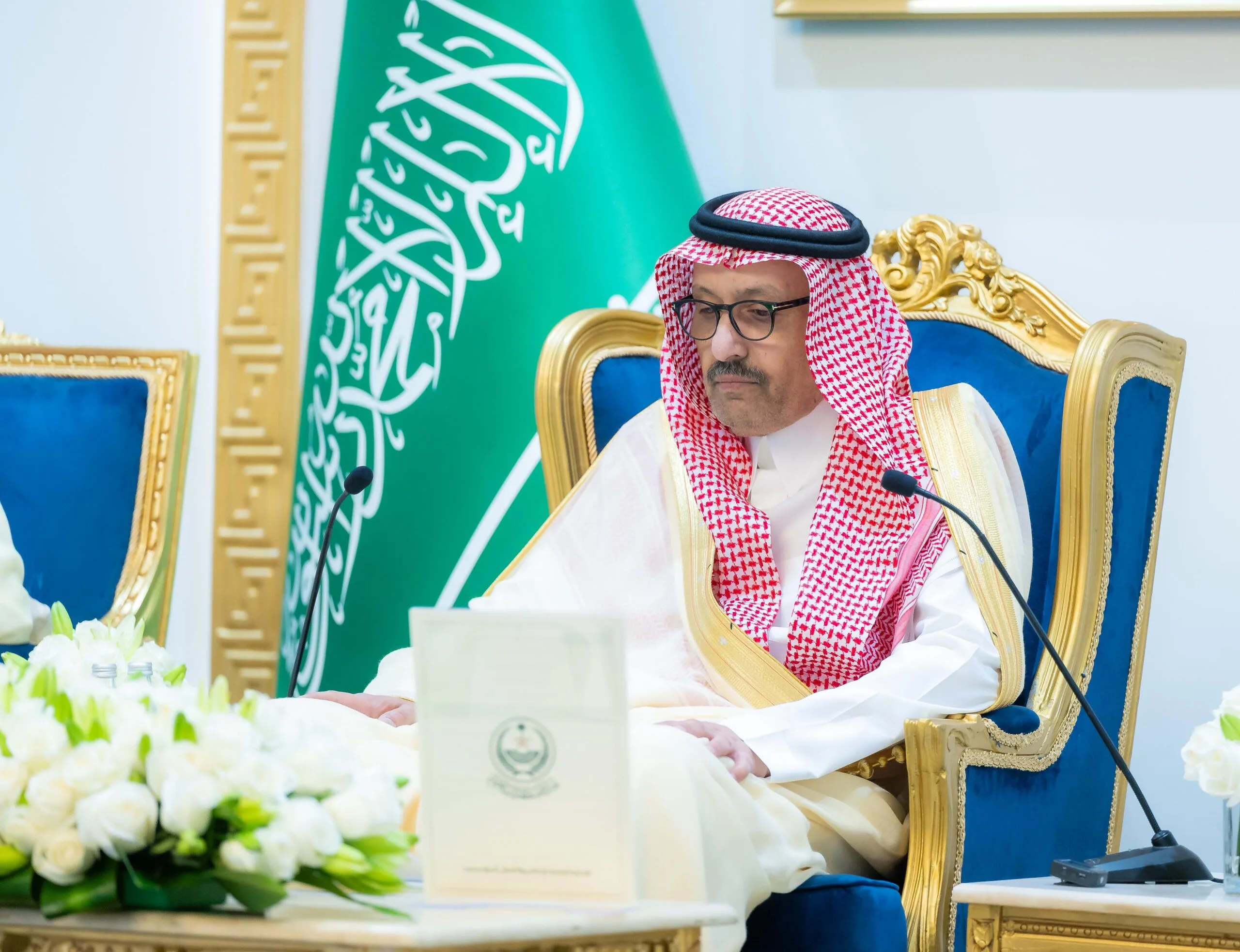 قبل يوم من القصاص.. شفاعة أمير الباحة تنقذ حياة مواطن حسام بن سعود