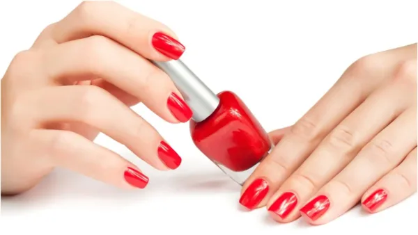 طلاء الاظافر يحتوي على مادة مسرطنة