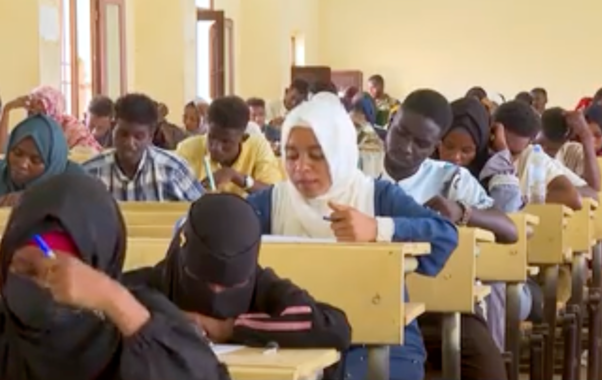 طلاب سودانيين