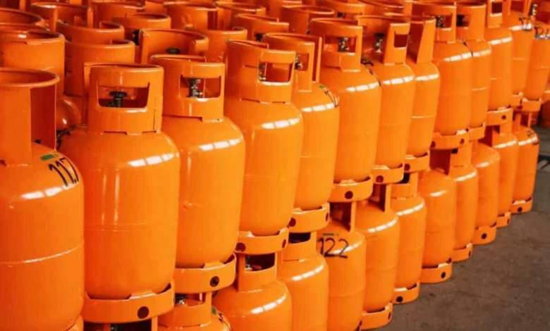 ولاية الخرطوم تُحدد السعر الرسمي لأسطوانة غاز الطبخ انابيب الغاز